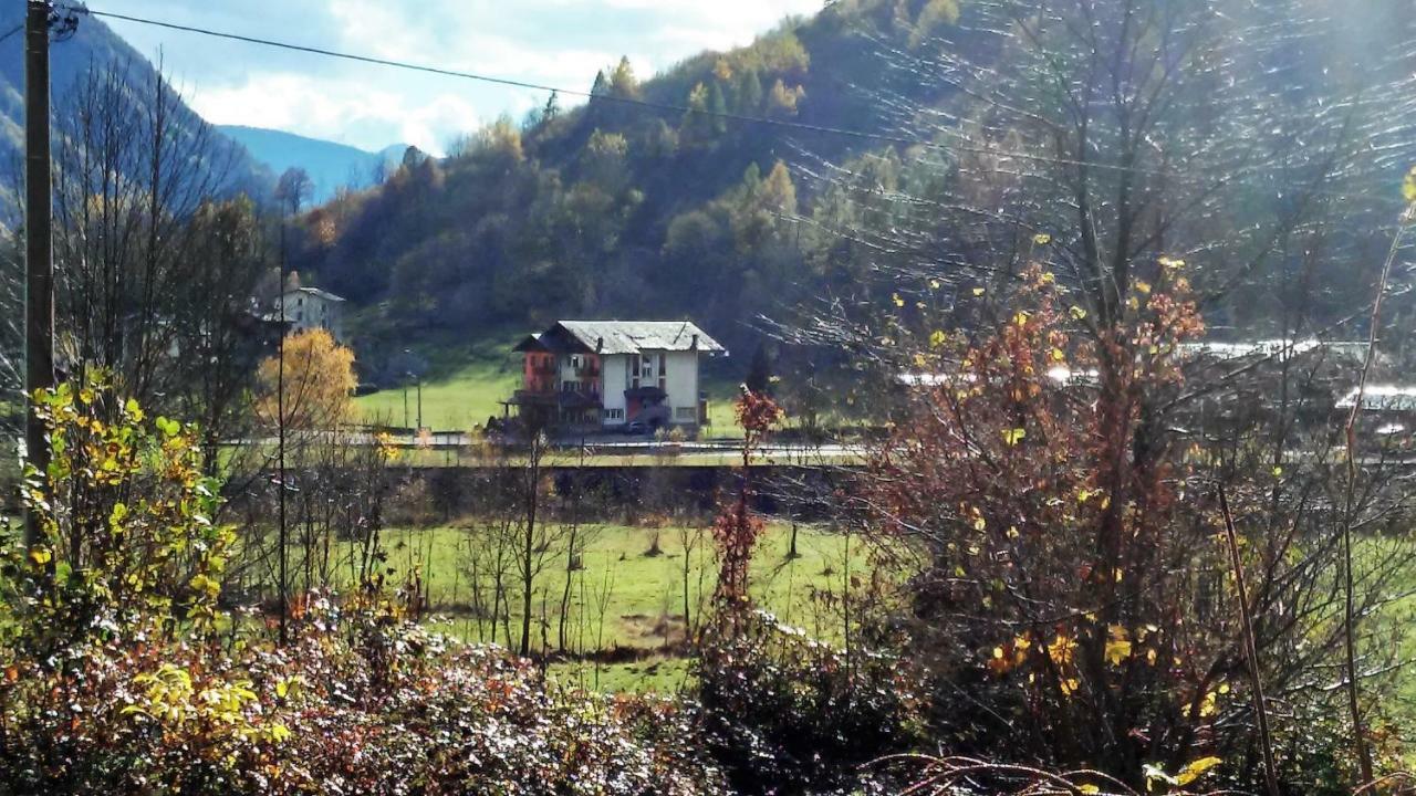 Hotel Ristorante Sasso Remenno Val Masino Exterior foto